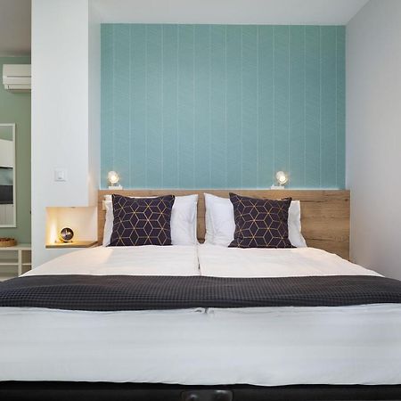 City Center Studio Apartment Nina โปเรช ภายนอก รูปภาพ