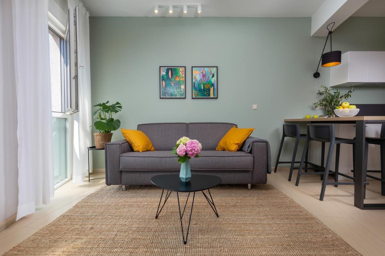 City Center Studio Apartment Nina โปเรช ภายนอก รูปภาพ